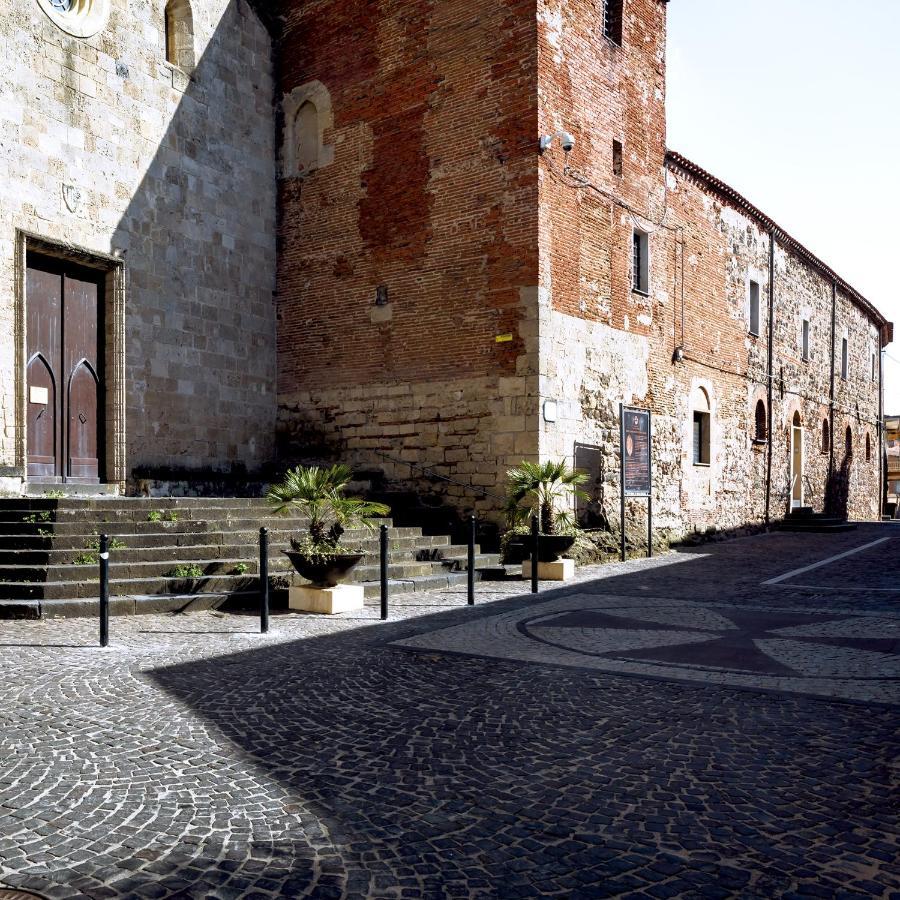 Hotel Monastero Santa Chiara Oristano Esterno foto